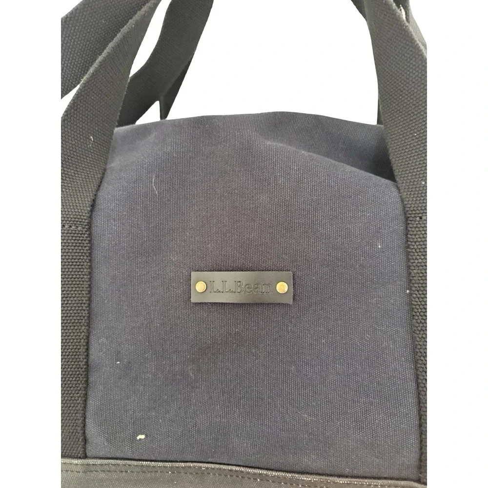 LL Bean Nor'easter Duffle Bag 520849 navy blue